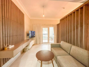202 Ansam Studio with Stunning Pool View